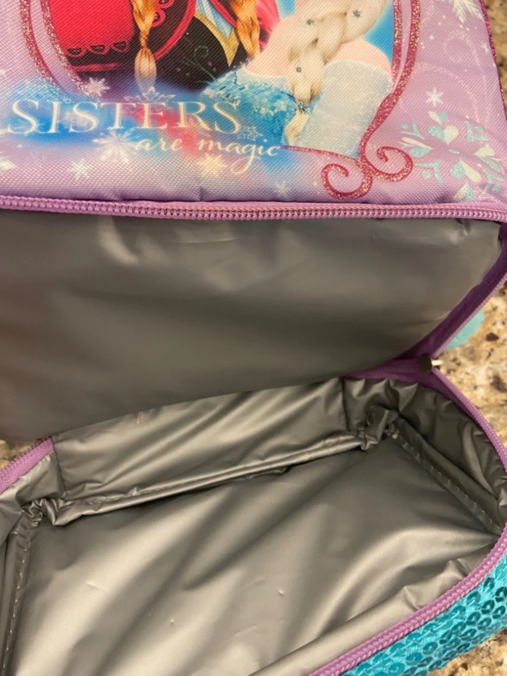 Like new! Disney Frozen  Elsa Anna Insulated Lunch Tote